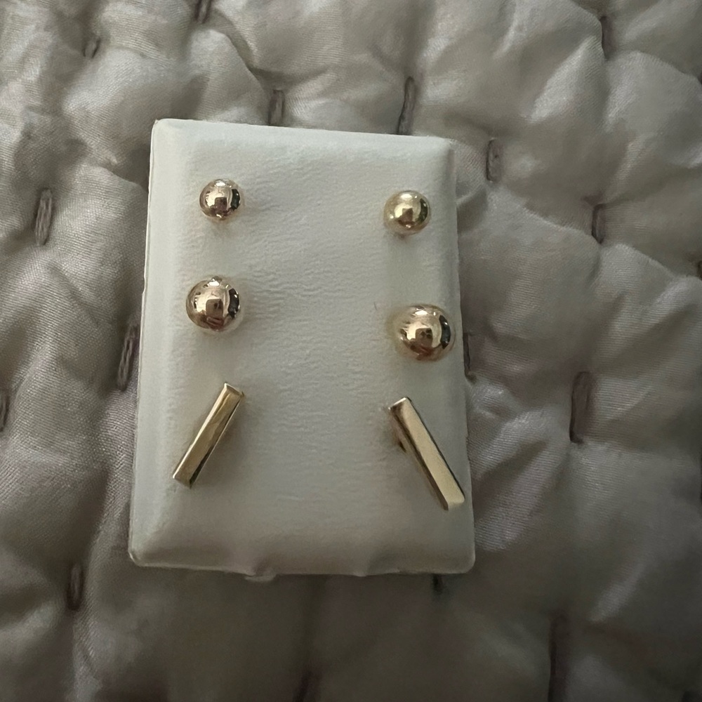 14 ct gold mini bars and 2 sets of mini 10 ct gold balls